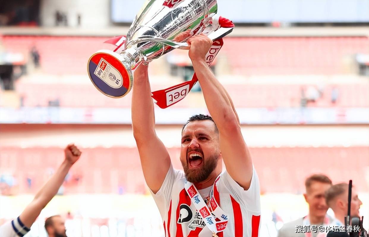 关于英超转会期再迎强敌，洛杉矶快船队长鼓劲，主帅态度——态度坚定，年轻球员得到机会的信息