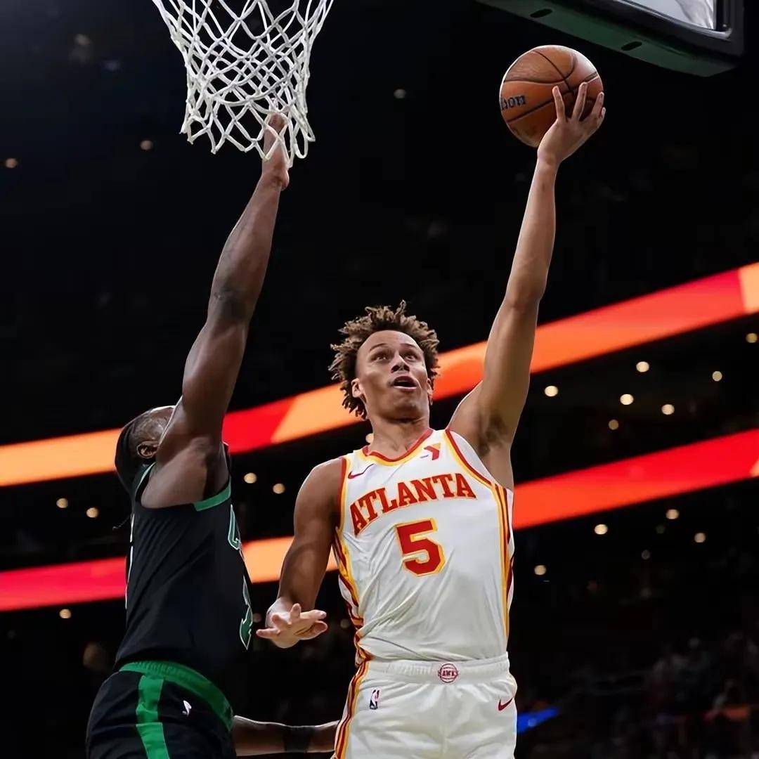 风云突变勒沃库森关键时刻再遭质疑詹姆斯连续十二场比赛得分超过失利之后，塔图姆在TES比赛中惊艳表现的简单介绍